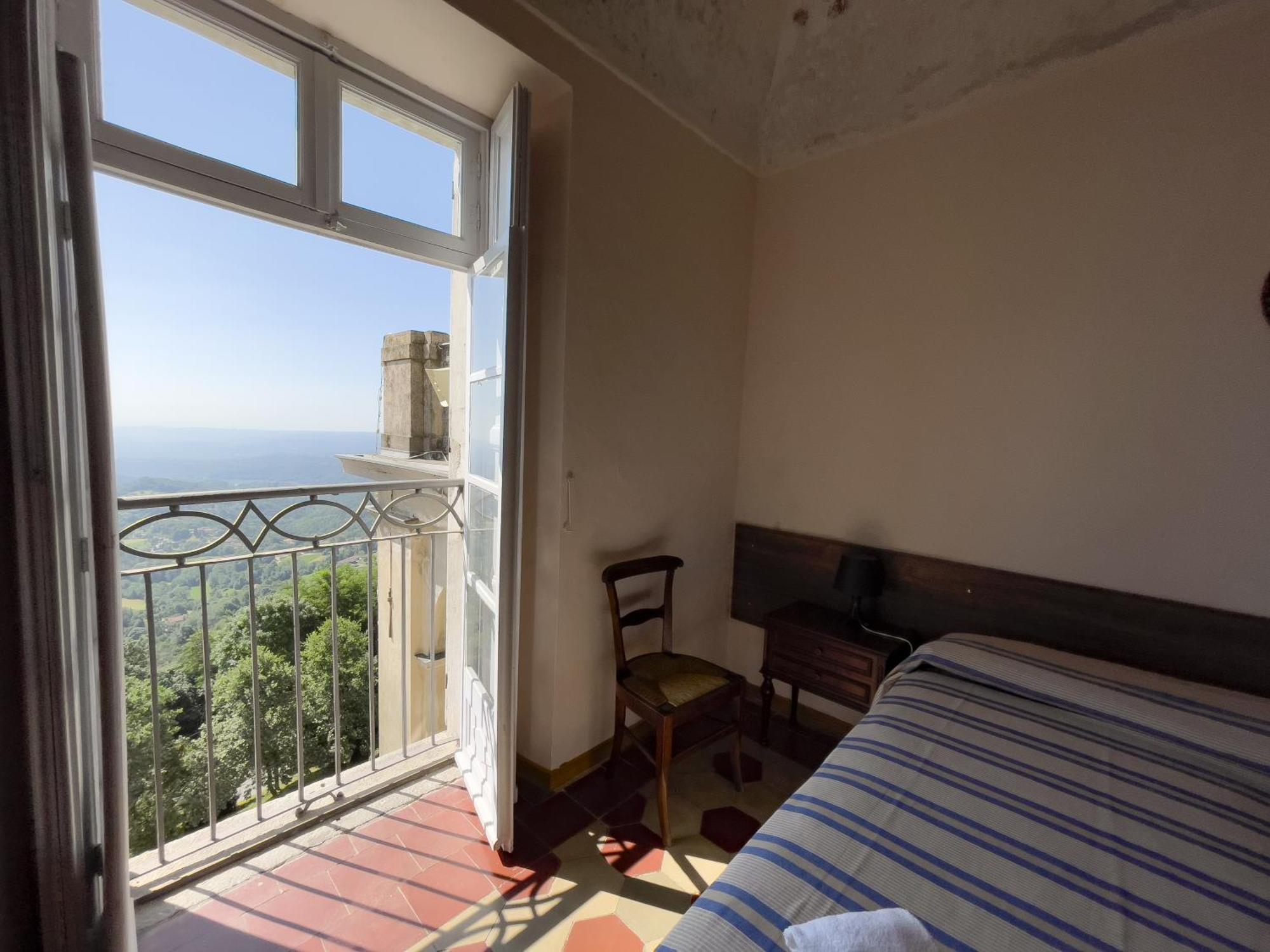 Santuario Di *